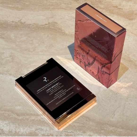 Patrick Ta Major Skin Crème Foundation and Finishing Powder Duo Light Medium 1 - Picture 8 of 11